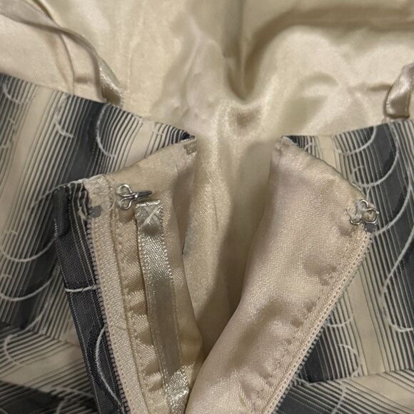 BCBG MAXAZRIA Strapless Striped Bubble Hem Sleeveless Ombre Dress Women’s Size 4 - Picture 8 of 13